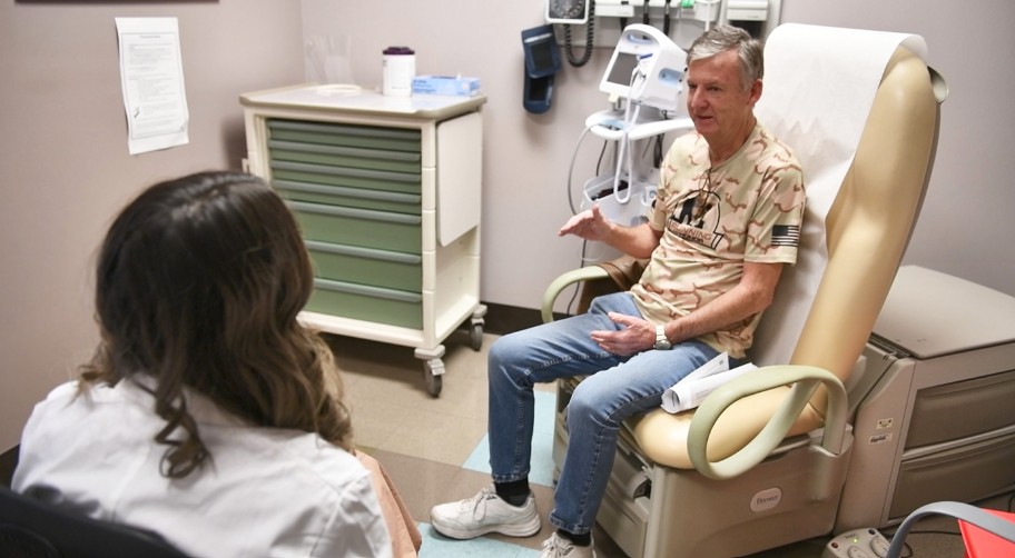 Medical Marijuana for Veterans in Nevada discussing treatment options with a licensed physician